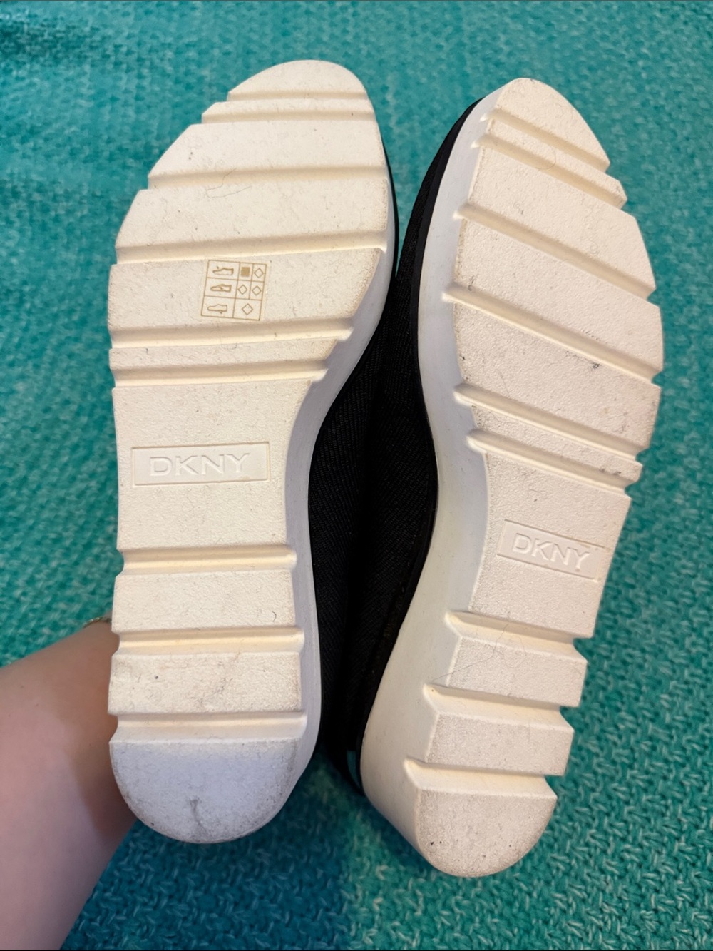 DKNY Black Knit Slip-On Sneakers with White Platform Sole - Picture 8 of 8